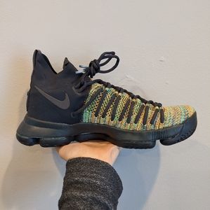 NWOT Nike KD 10 Basketball Shoes